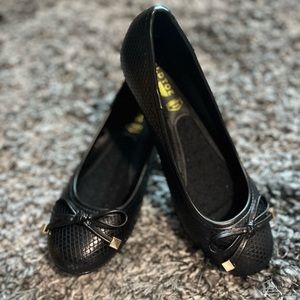 Gold Toe Comfort Plus flats